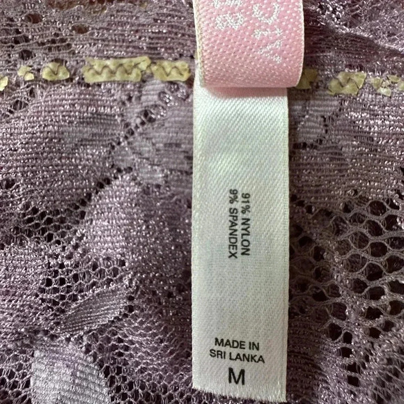 VICTORIA’S SECRET | NWOT | LONG LINE LACE BRALETTE LILAC | SIZE: MEDIUM - Picture 5 of 6